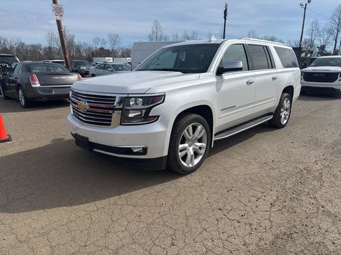 Used 2018 Chevrolet Suburban Premier AWD/4WD image 1