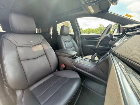 Certified 2023 Cadillac XT5 Premium Luxury w/ Technology Package AWD/4WD image 32