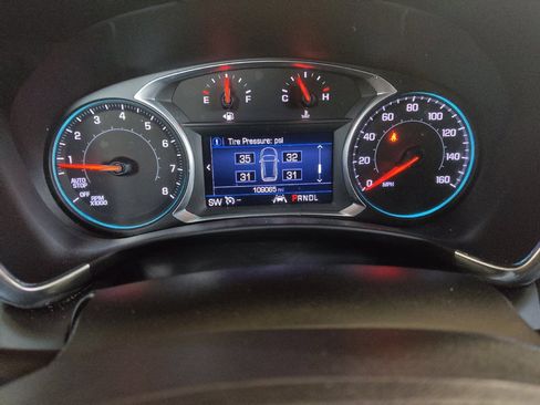 Used 2021 Chevrolet Equinox LT FWD image 23