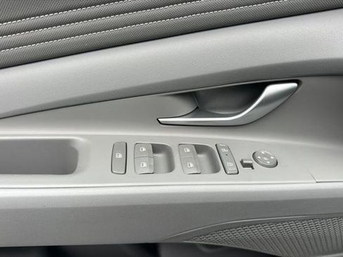 New 2026 Hyundai Elantra Sport image 8