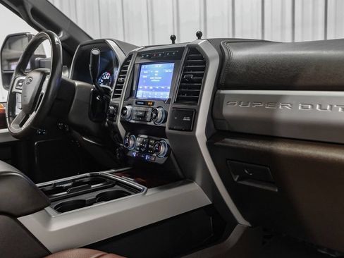 Used 2020 Ford F250 King Ranch w/ King Ranch Ultimate Package AWD/4WD image 12