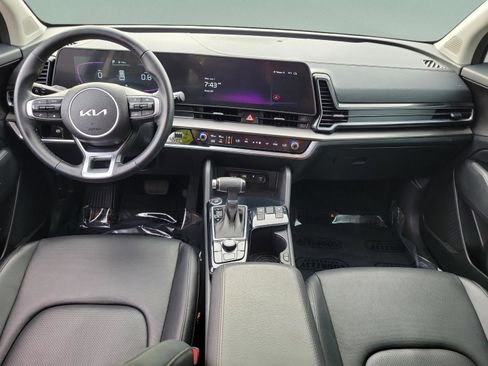 Used 2025 Kia Sportage EX FWD image 24