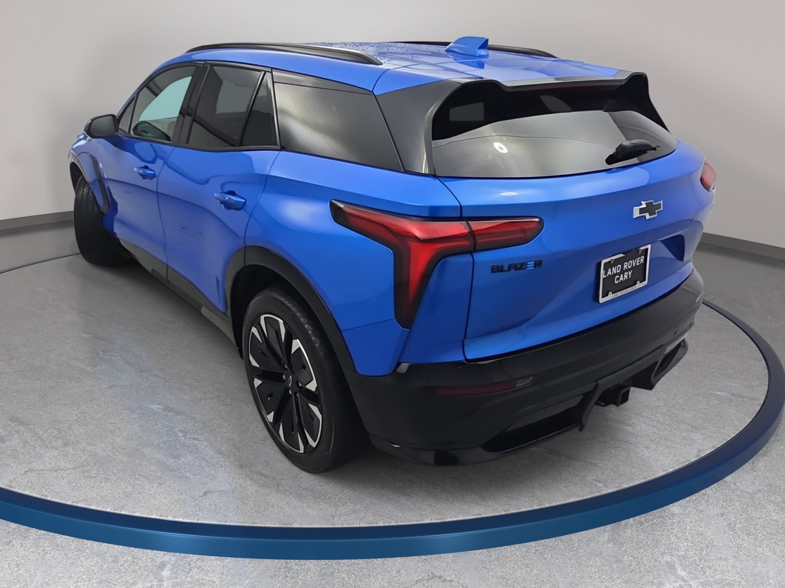 Used 2024 Chevrolet Blazer EV RS RWD image 7