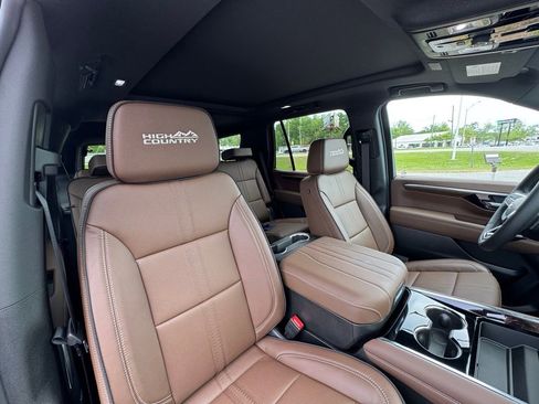 New 2026 Chevrolet Tahoe High Country RWD image 17