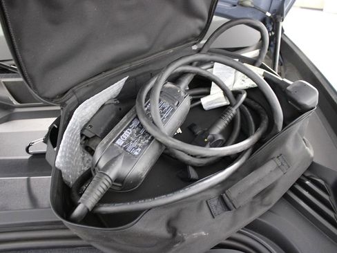 Used 2023 Audi e-tron GT Premium Plus image 51