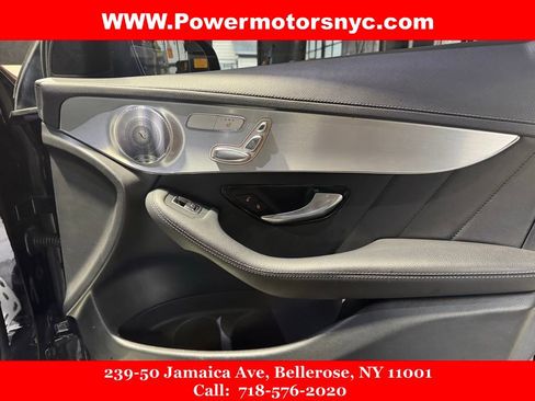 Used 2020 Mercedes-Benz GLC 300 4MATIC Coupe image 27