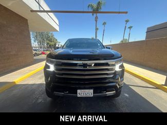 Used 2022 Chevrolet Silverado 1500 High Country w/ Technology Package RWD video 2