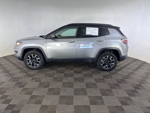 Used 2019 Jeep Compass Trailhawk AWD/4WD image 9