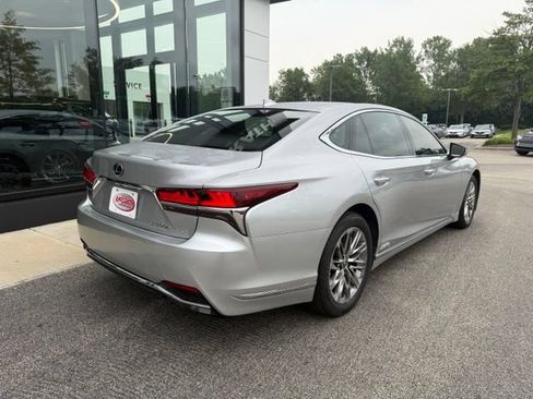 Used 2018 Lexus LS 500h AWD w/ Accessory Package (Z1) image 3