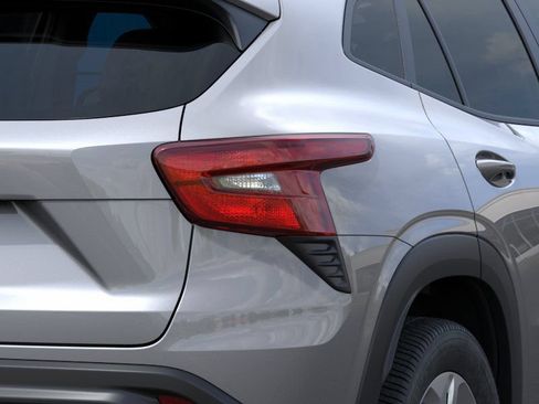 New 2026 Chevrolet Trax LS FWD image 11