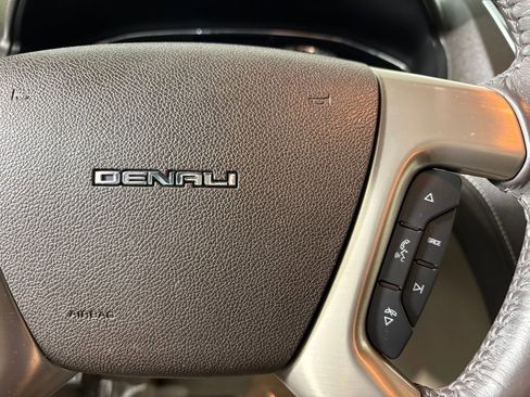 Used 2015 GMC Acadia Denali image 21