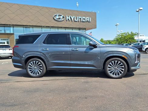Certified 2025 Hyundai Palisade Calligraphy AWD/4WD image 2