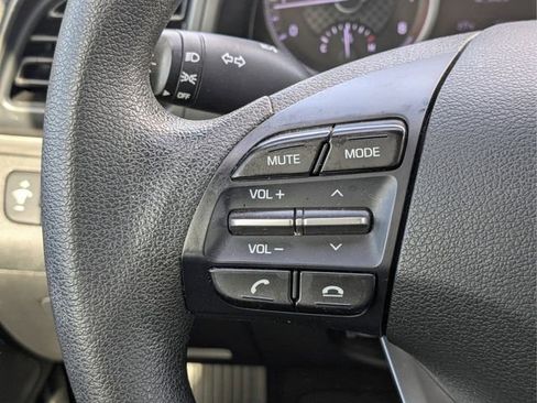 Used 2020 Hyundai Elantra SE w/ Cargo Package (C1) FWD image 21