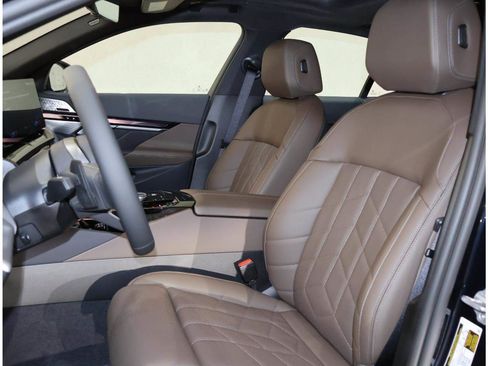 New 2027 BMW 530i xDrive AWD/4WD image 13