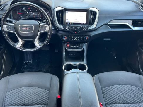 Used 2018 GMC Terrain SLE w/ Driver Convenience Package FWD image 4