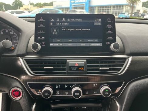 Used 2022 Honda Accord Sport image 19