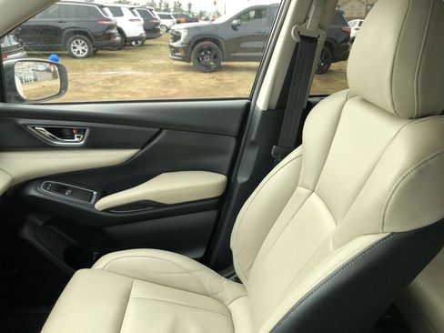 Used 2021 Subaru Ascent Limited w/ Technology Package image 25