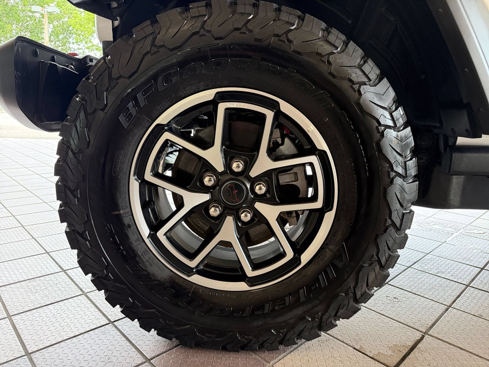 Used 2026 Jeep Wrangler Unlimited Rubicon AWD/4WD image 28