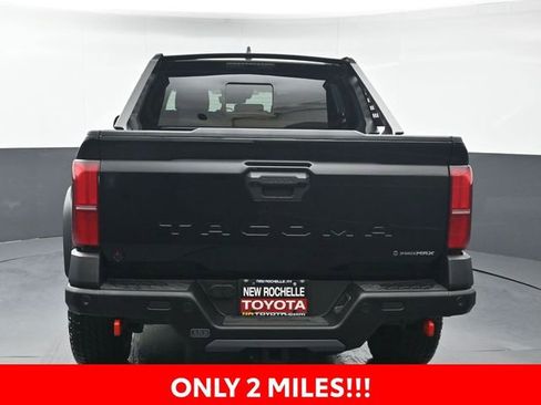 Certified 2025 Toyota Tacoma Trailhunter image 5