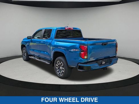 Used 2023 Chevrolet Colorado LT w/ LT Convenience Package III AWD/4WD image 6