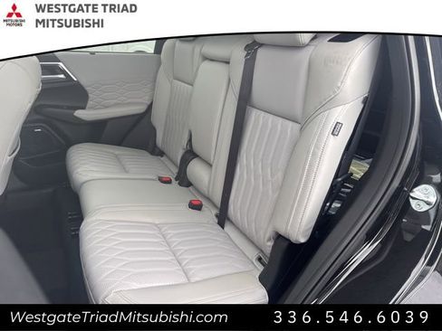 New 2026 Mitsubishi Outlander SEL image 27