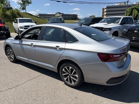 Used 2024 Volkswagen Jetta S FWD image 7