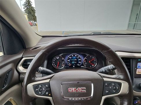 Certified 2018 GMC Acadia Denali w/ Technology Package image 10