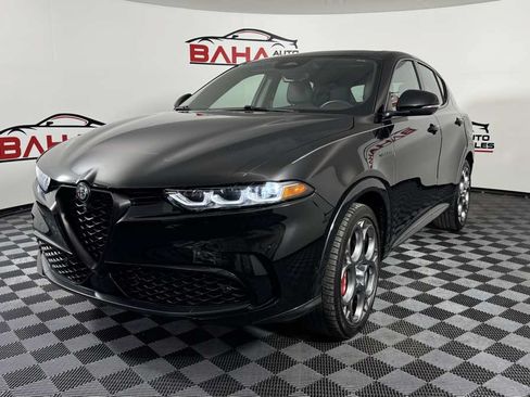 Used 2024 Alfa Romeo Tonale Veloce w/ Active Assist Package AWD/4WD image 3