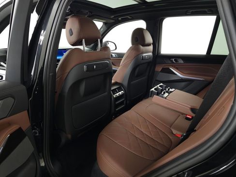 Used 2024 BMW X5 xDrive40i w/ Premium Package image 34