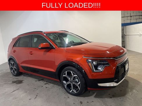Used 2023 Kia Niro EX Touring image 35