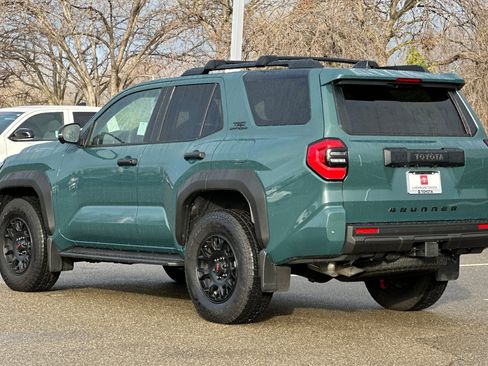 Used 2025 Toyota 4Runner TRD Off-Road Premium image 6