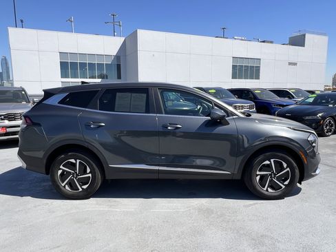 Certified 2023 Kia Sportage LX image 9