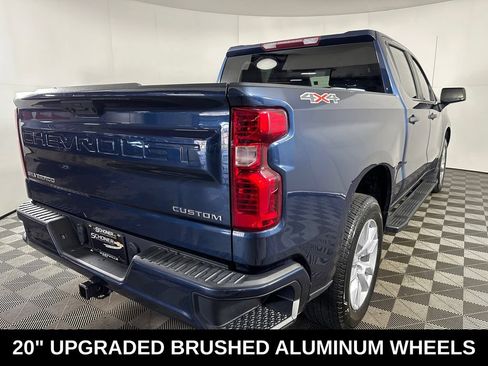 Used 2022 Chevrolet Silverado 1500 Custom AWD/4WD image 5