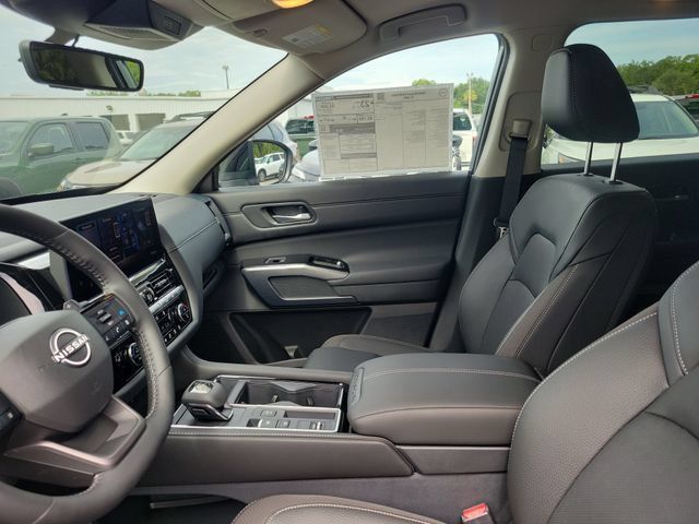 New 2026 Nissan Pathfinder SL FWD image 15