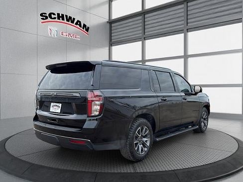 Used 2021 Chevrolet Suburban Z71 w/ Z71 Off-Road Package image 4