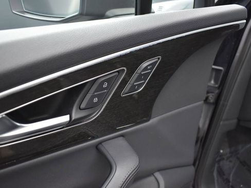 Used 2023 Audi Q7 3.0T Premium Plus image 8