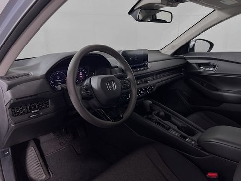 Used 2023 Honda Accord EX image 9