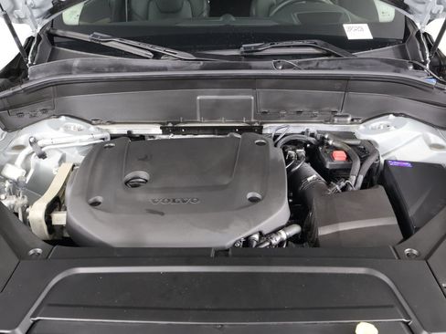 Certified 2024 Volvo XC90 B6 Ultimate AWD/4WD image 24