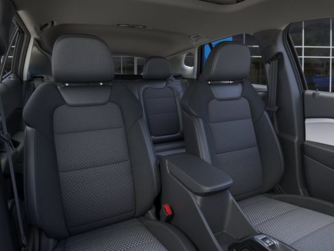 New 2026 Chevrolet Trax LT w/ Sunroof Package FWD image 17