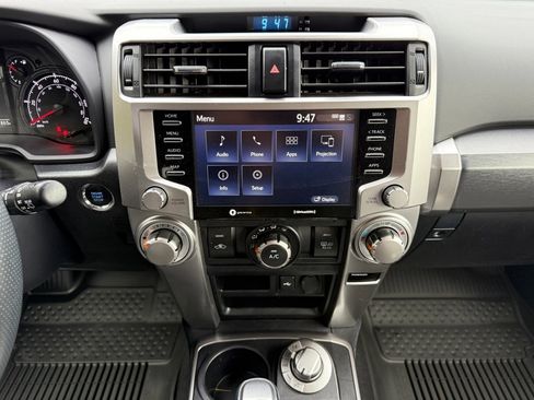 Used 2024 Toyota 4Runner SR5 image 22