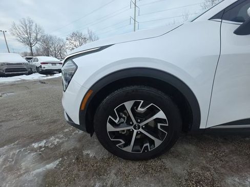 Certified 2024 Kia Sportage EX image 20
