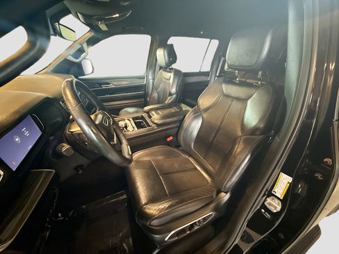 Used 2022 Jeep Wagoneer Series II image 13