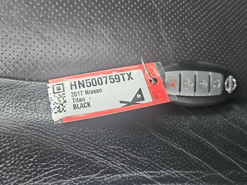 Used 2017 Nissan Titan PRO-4X w/ Pro-4x Convenience Package image 21
