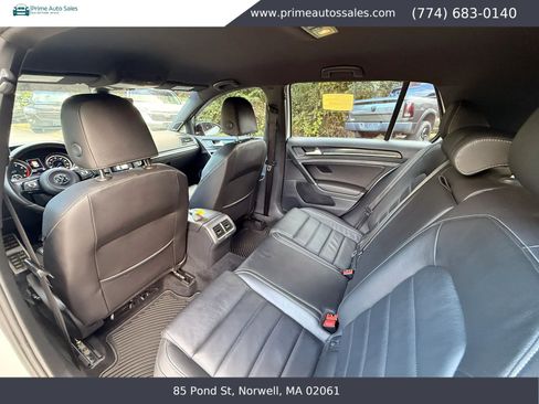 Used 2017 Volkswagen Golf 4-Door AWD/4WD image 15