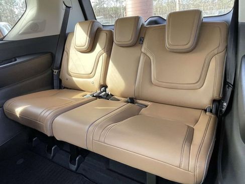 New 2026 INFINITI QX80 Luxe w/ Cargo Package image 12