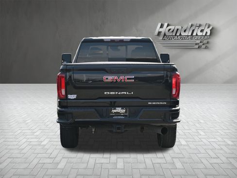 Used 2021 GMC Sierra 2500 Denali w/ Denali Black Diamond Edition AWD/4WD image 9