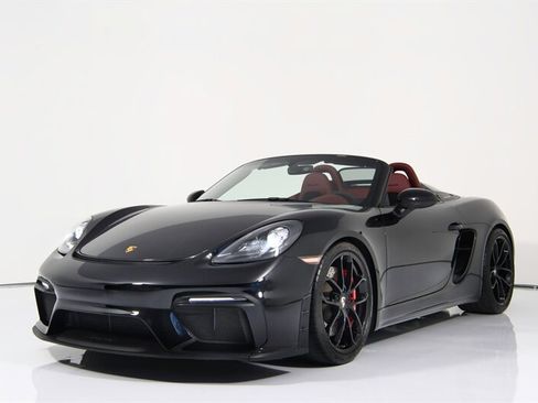 Used 2021 Porsche 718 Boxster Spyder RWD image 4