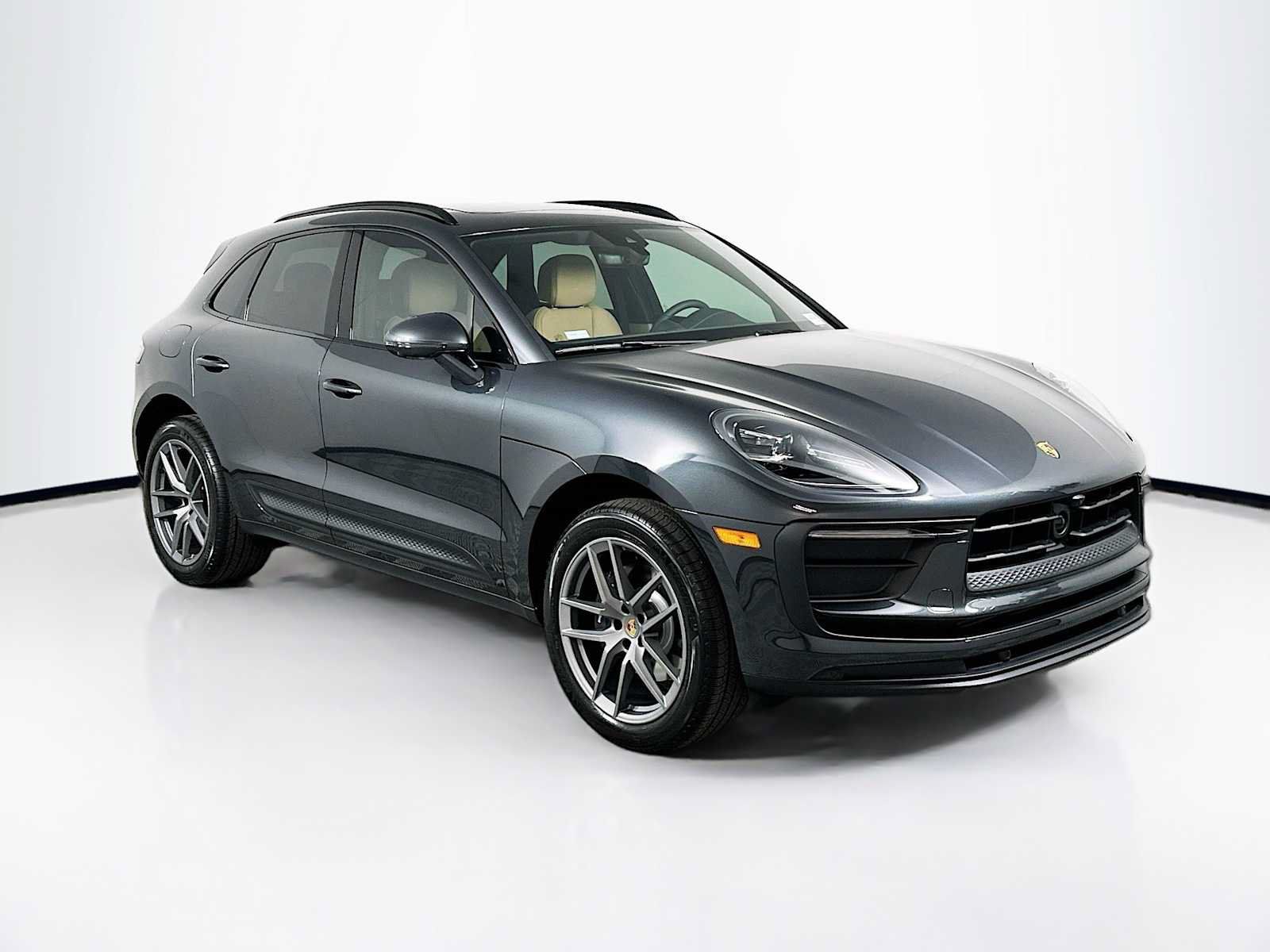 Used 2026 Porsche Macan AWD/4WD image 7