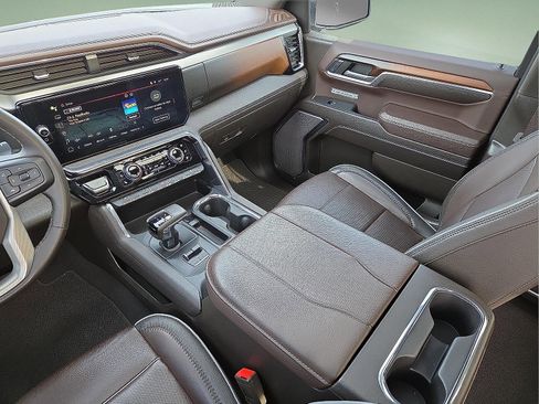 Used 2024 GMC Sierra 1500 Denali w/ Denali Reserve Package image 12