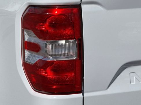 Used 2025 Ford Maverick XL image 24